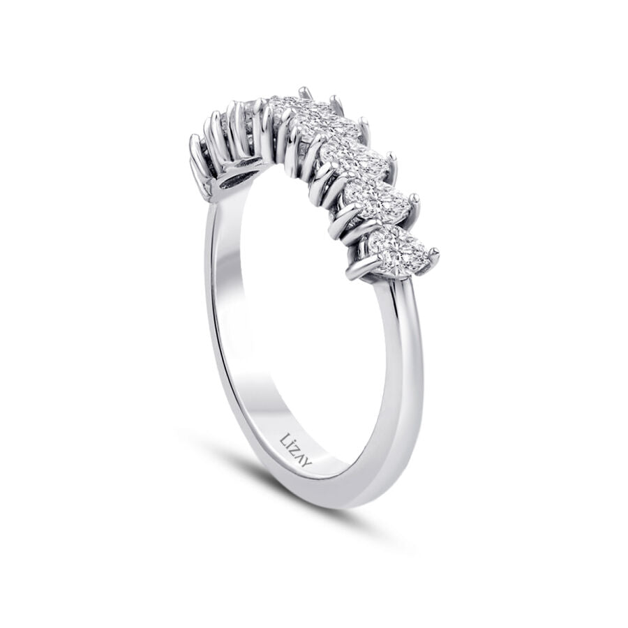 0,66 Carat Diamond Pear Trend Ring