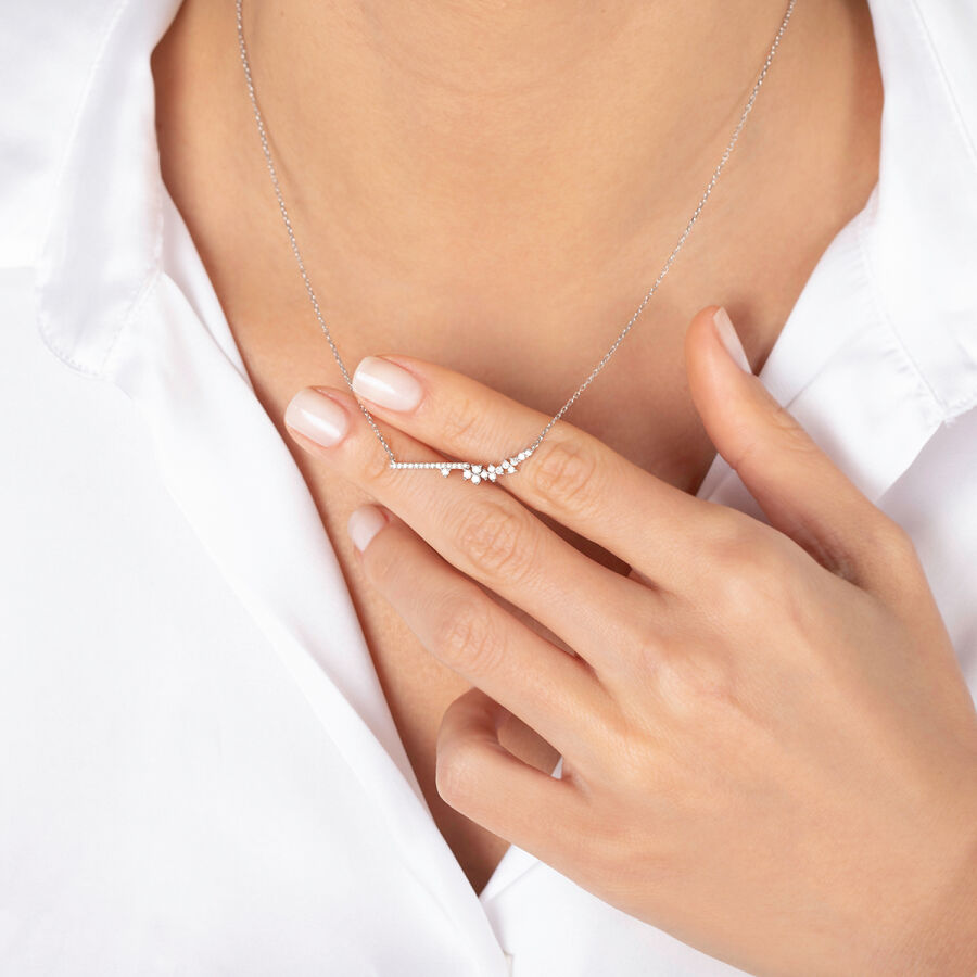 0,24 Carat Diamond Minimal Necklace