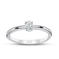 0,20 Carat Diamond Oval Solitaire Engagement Ring