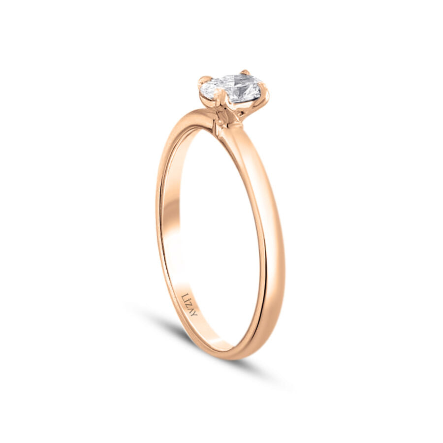 0,20 Carat Diamond Oval Solitaire Engagement Ring