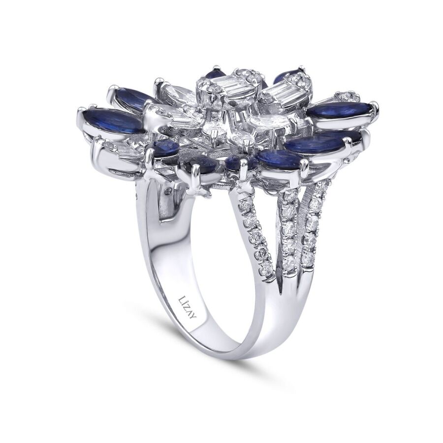 5,21 Carat Diamond Sapphire Ring