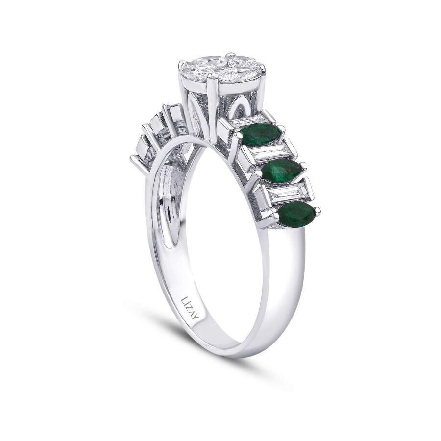 1,12 Carat Diamond Emerald Ring