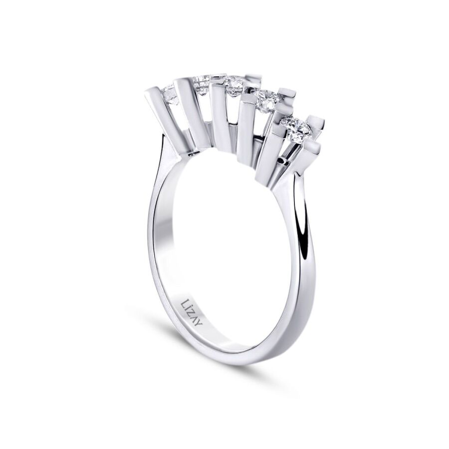 0,30 Carat Diamond Five-Stone Ring
