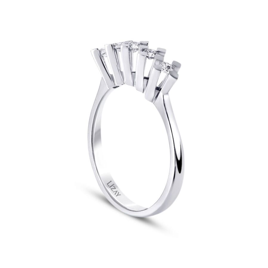 0,20 Carat Diamond Five-Stone Ring