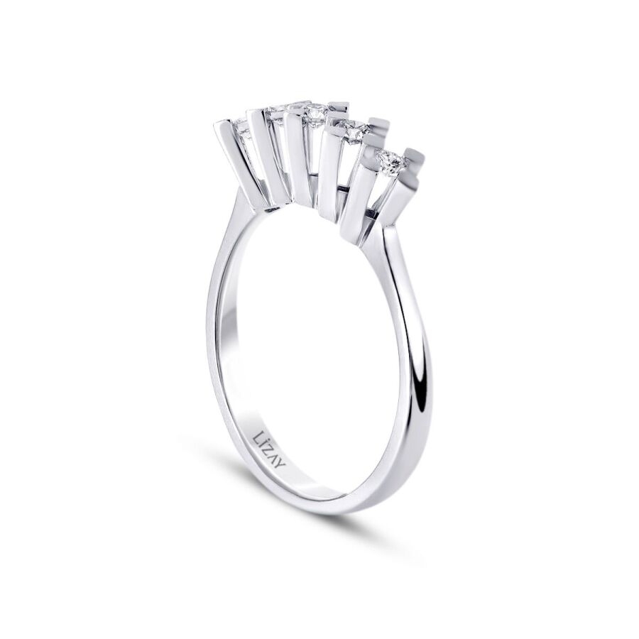 0,30 Carat Diamond Five-Stone Ring