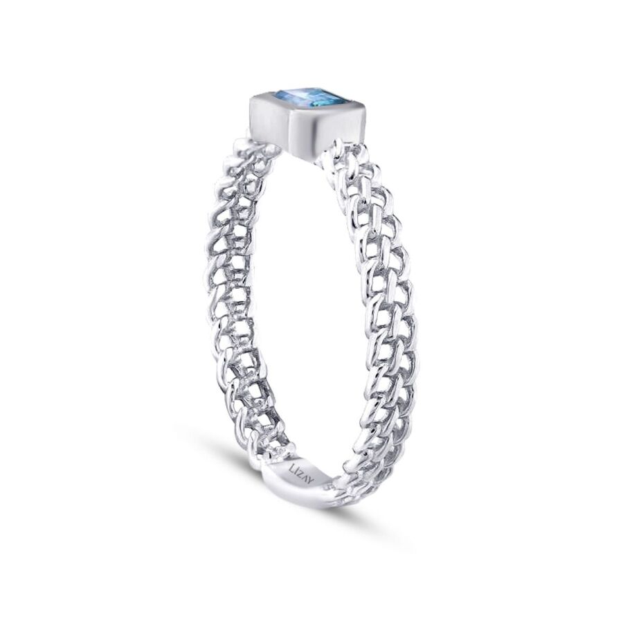 0,37 Carat Blue Topaz Emerald Cut Ring