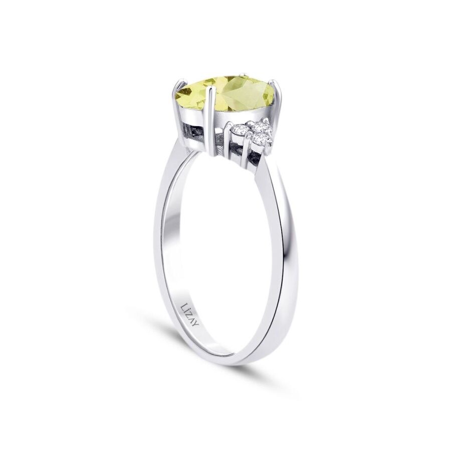 3,28 Carat Diamond Fancy Ring