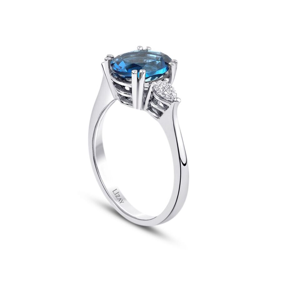 2,51 Carat Diamond Aquamarine Stone Ring