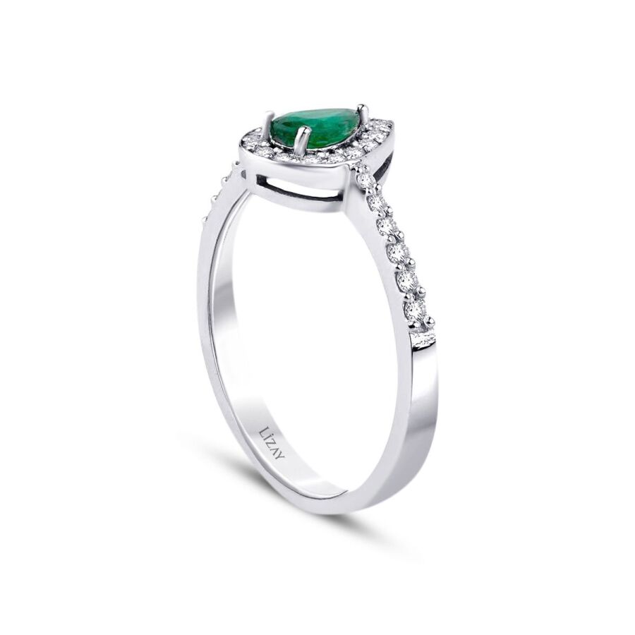 0,61 Carat Diamond Emerald Ring