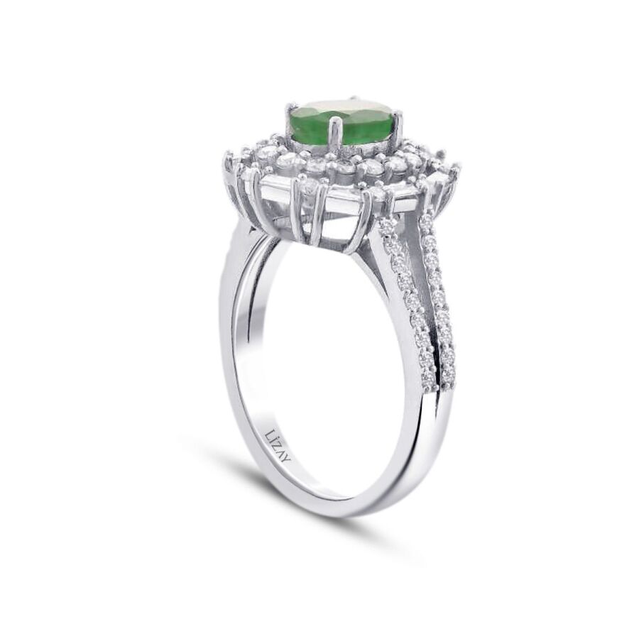 0,85 Carat Diamond Emerald Ring