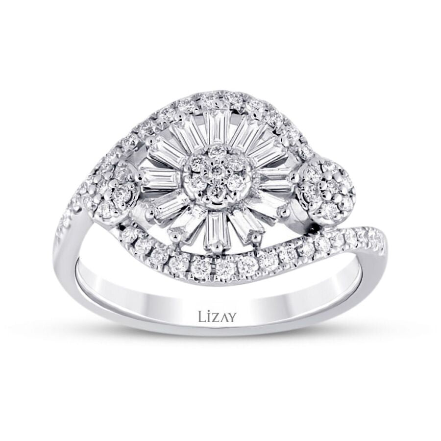 0,67 Carat Diamond Baguette Flower Ring