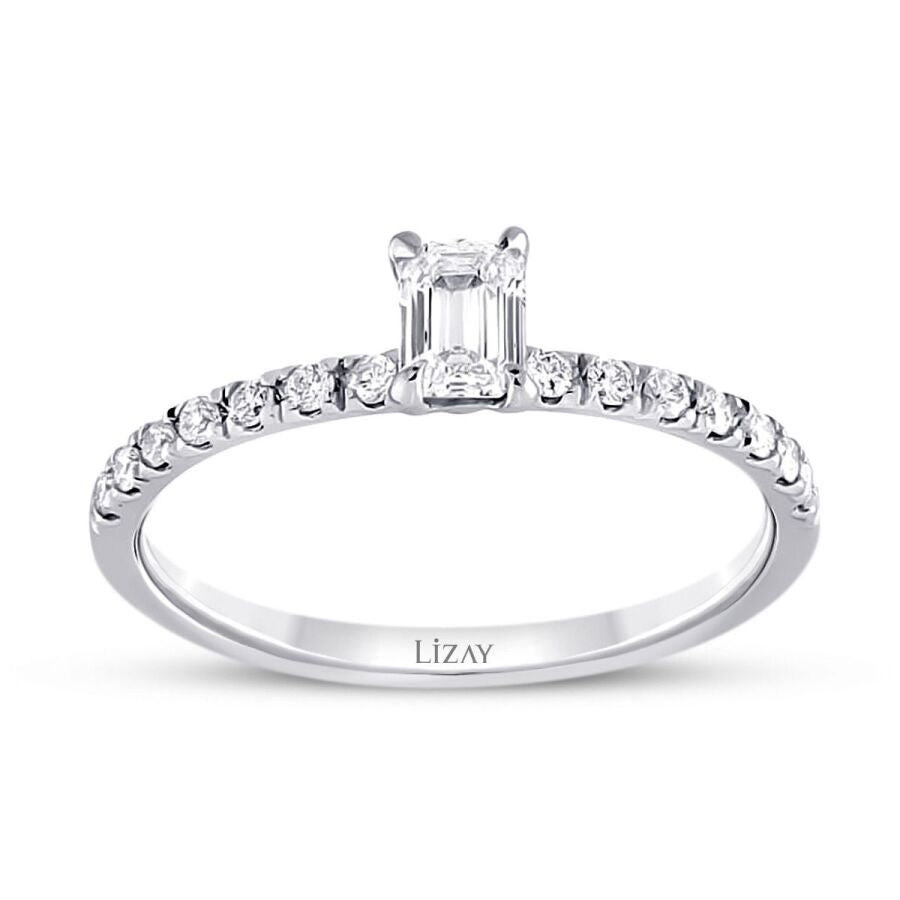 0,42 Carat Diamond Emerald Cut Ring