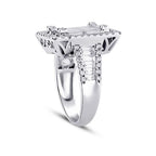 1,96 Carat Diamond Baguette Ring