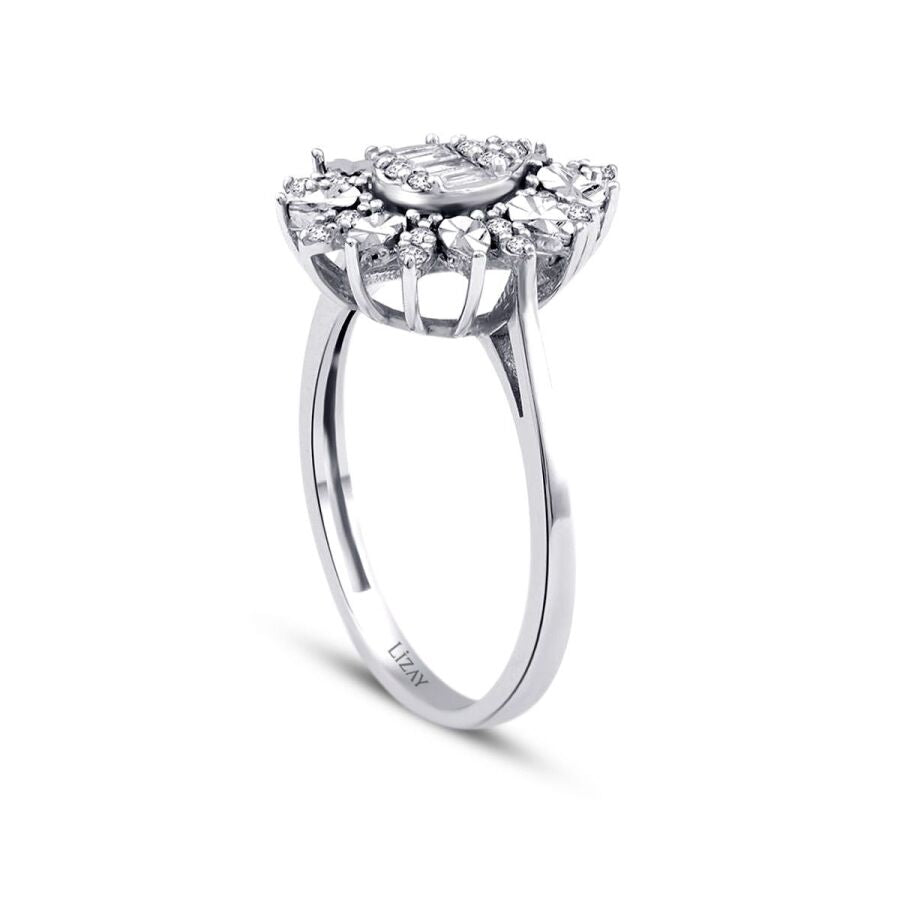 0,20 Carat Diamond Pear Baguette Ring