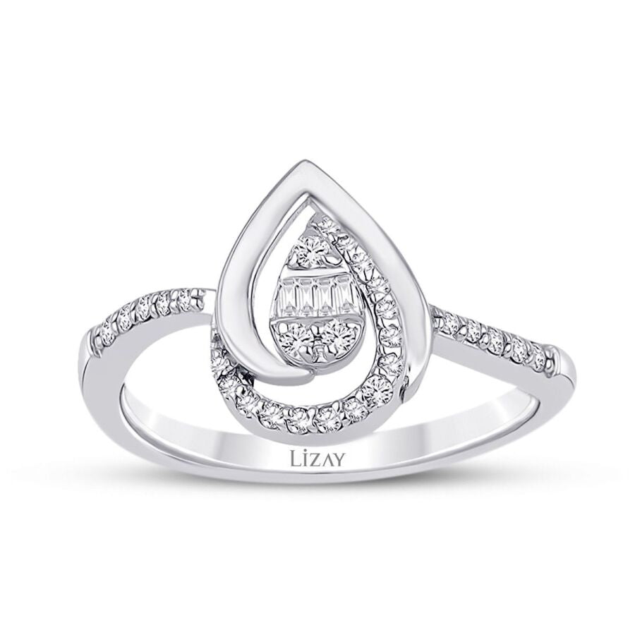0,19 Carat Diamond Pear Baguette Ring