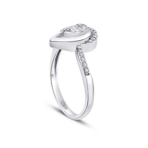 0,19 Carat Diamond Pear Baguette Ring