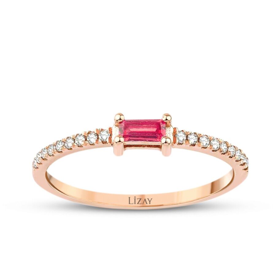 0,30 Carat Diamond Ruby Emerald Cut Ring