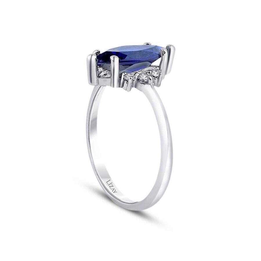 2,02 Carat Diamond Sapphire Ring