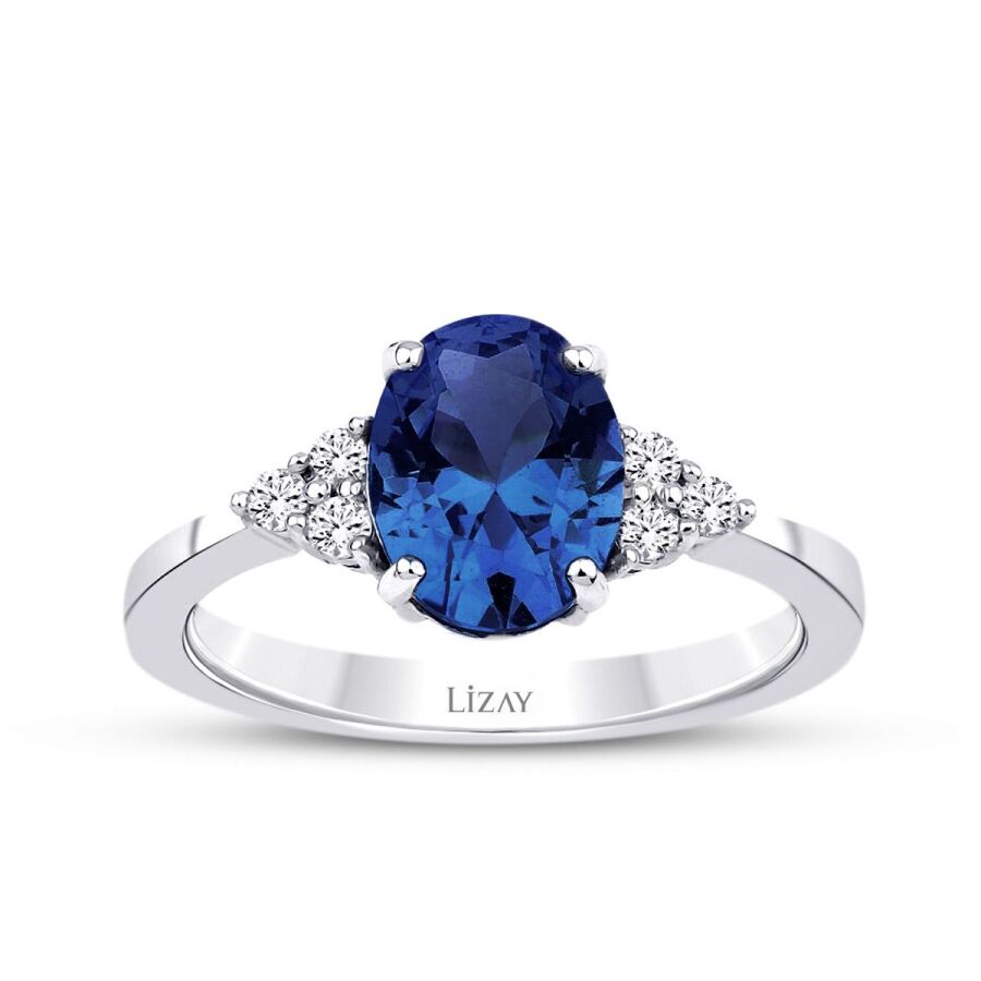 2,27 Carat Diamond Oval Sapphire Ring