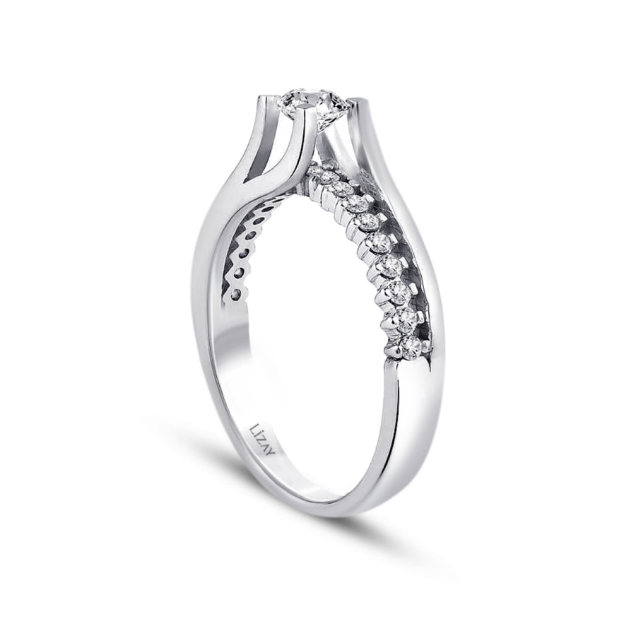 0,45 Carat Diamond Round Solitaire Engagement Ring