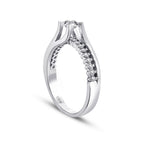 0,45 Carat Diamond Round Solitaire Engagement Ring