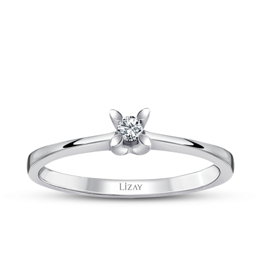 0,04 Carat Diamond Round Solitaire Engagement Ring