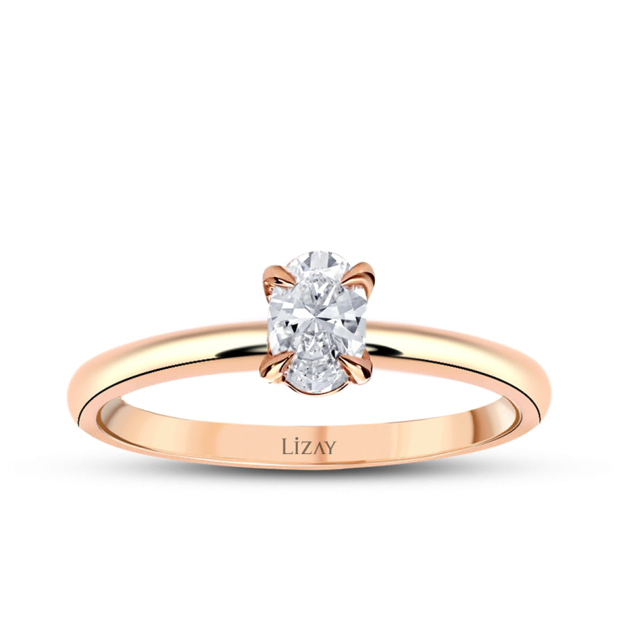 0,30 Carat Diamond Oval Solitaire Engagement Ring