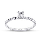 0,87 Carat Diamond Emerald Cut Solitaire Engagement Ring
