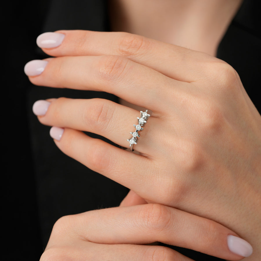 0,50 Carat Diamond Five-Stone Ring