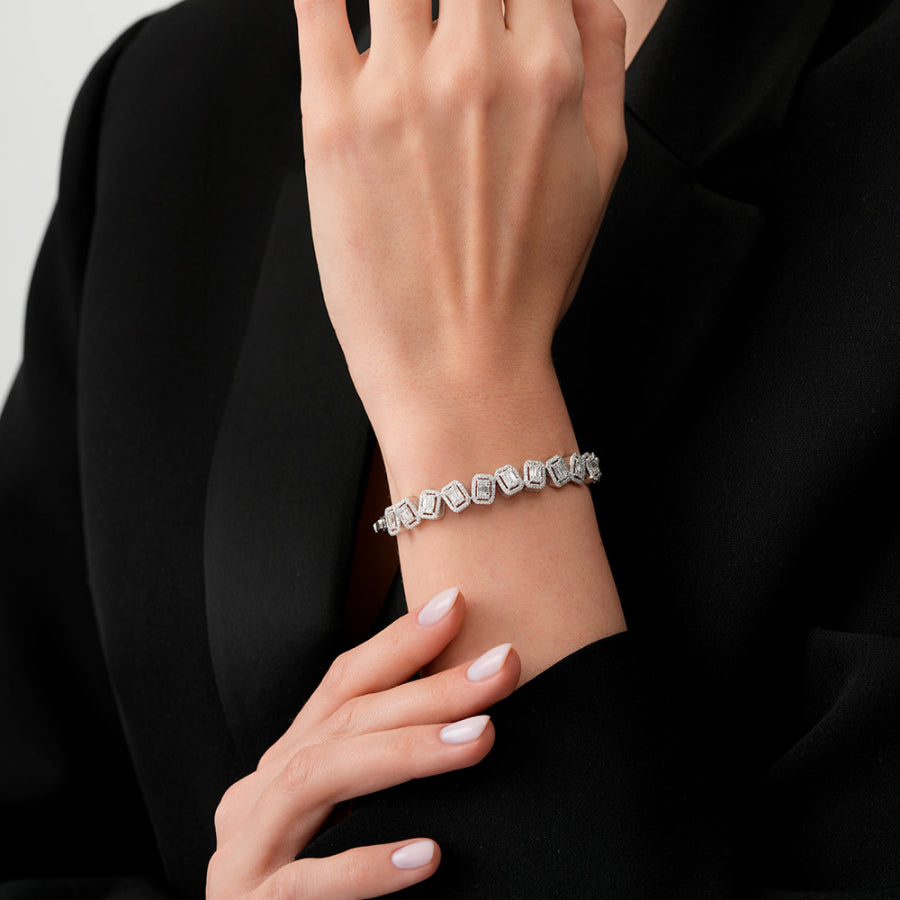 1,54 Carat Diamond Baguette Bangle