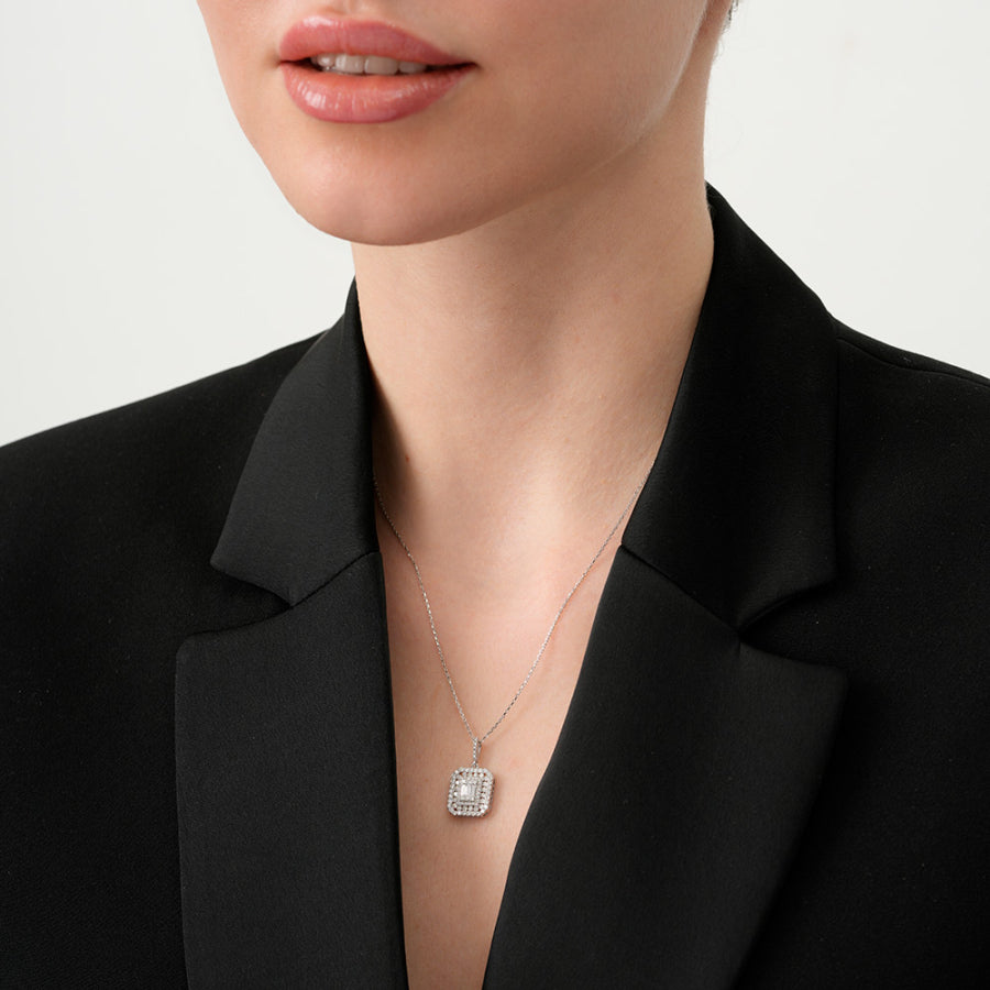 0,61 Carat Diamond Baguette Necklace