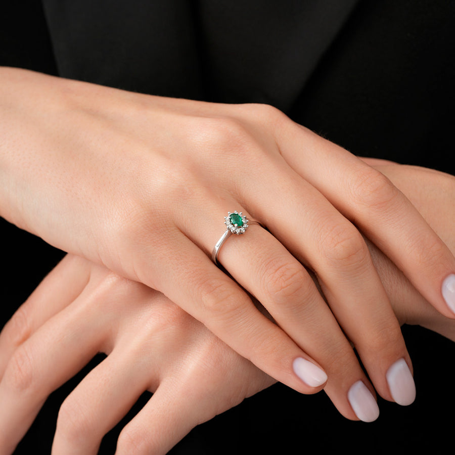 0,35 Carat Diamond Emerald Ring
