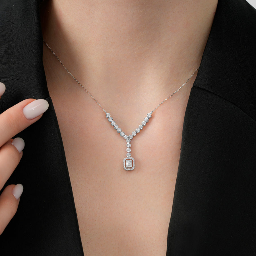 0,19 Carat Diamond Baguette Neckband