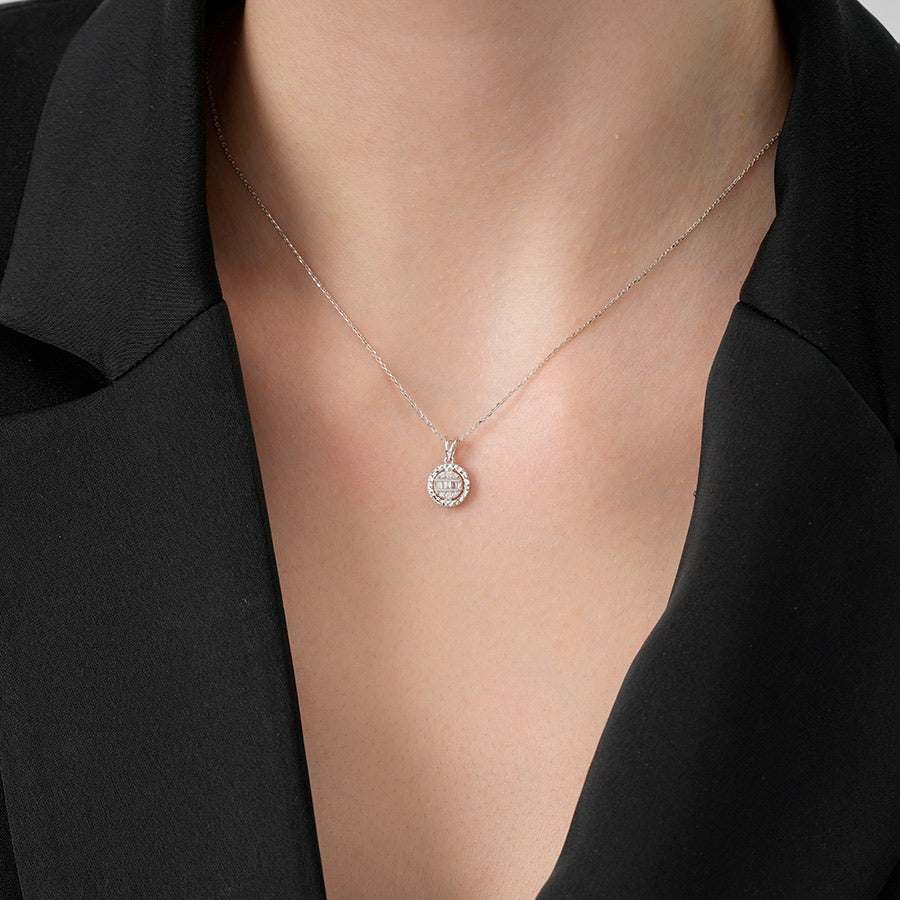 0,08 Carat Diamond-Effect Baguette Necklace