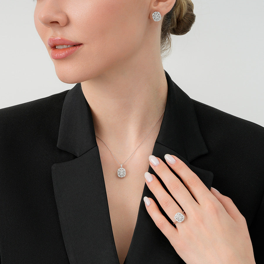 0,30 Carat Diamond Baguette Necklace