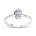 0,19 Carat Diamond Oval Baguette Ring