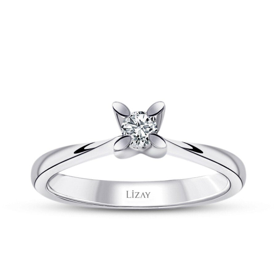 0,15 Carat Diamond Round Solitaire Engagement Ring