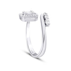 0,29 Carat Diamond Baguette Ring