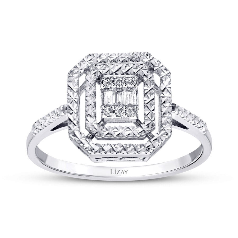 0,07 Carat Diamond-Effect Baguette Ring