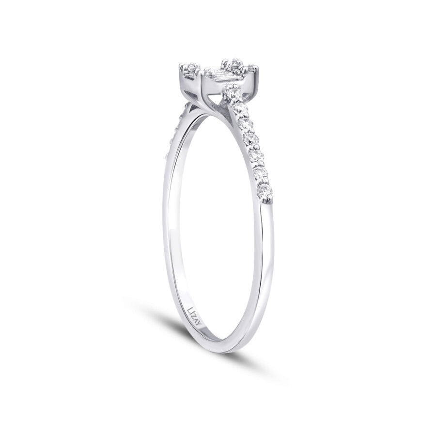0,21 Carat Diamond Baguette Ring