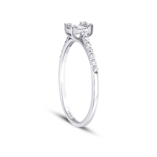 0,21 Carat Diamond Baguette Ring