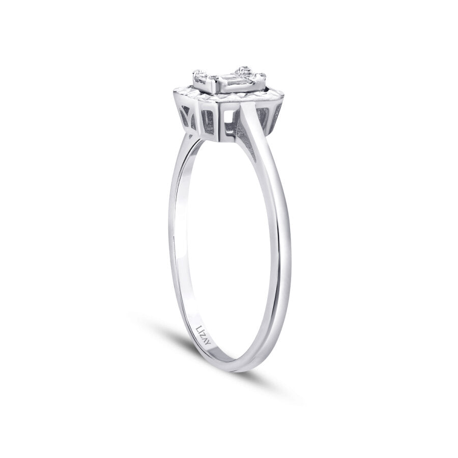 0,09 Carat Diamond Baguette Ring