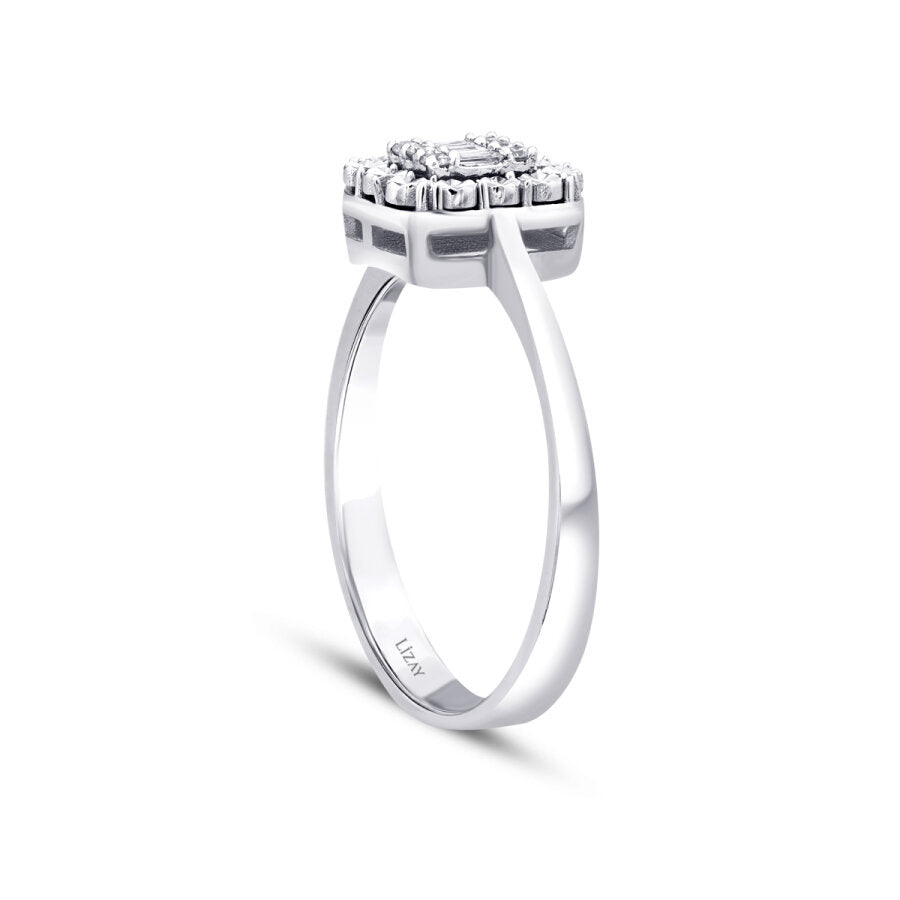 0,08 Carat Diamond Baguette Ring
