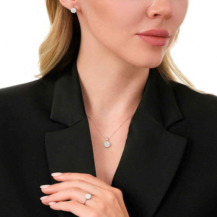 0,21 Carat Diamond Round Baguette Necklace