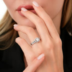 0,74 Carat Diamond Baguette Ring