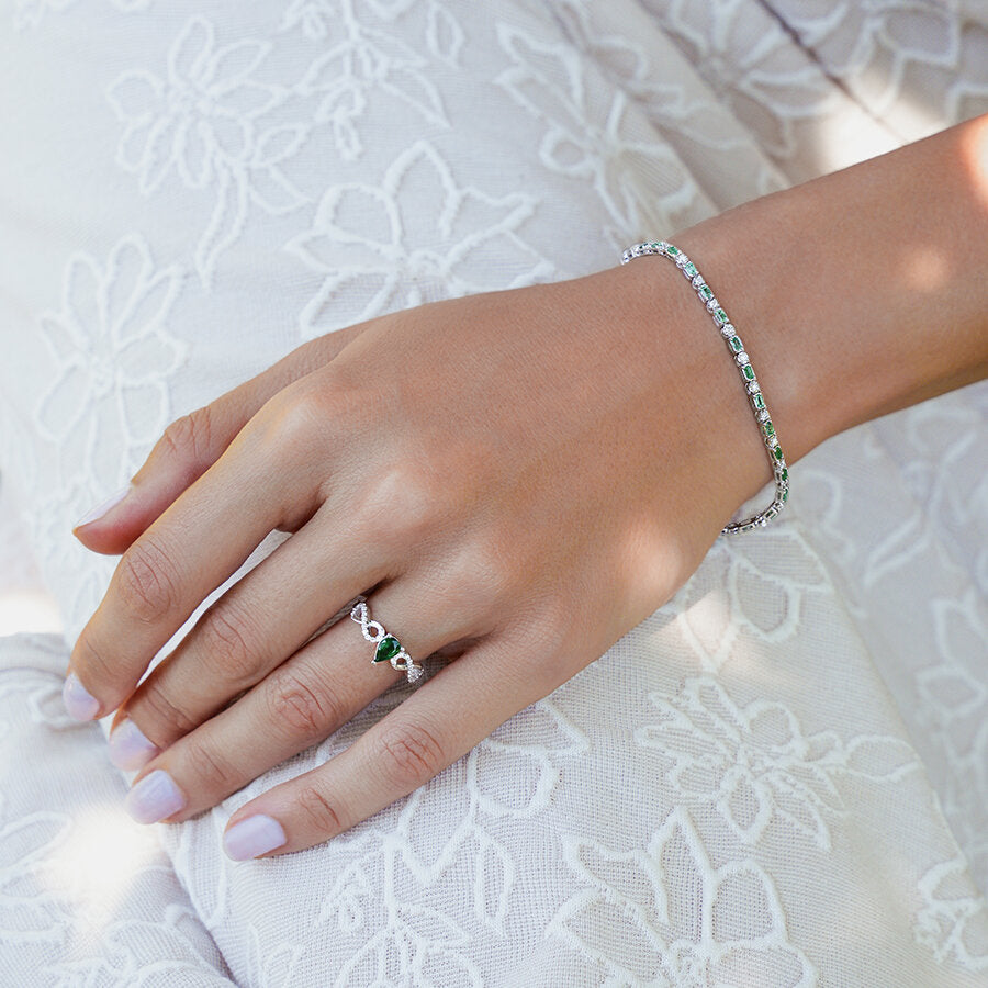 0,43 Carat Diamond Emerald Ring
