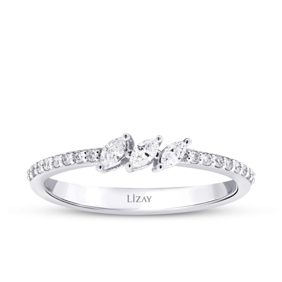 0,22 Carat Diamond Marquise Ring