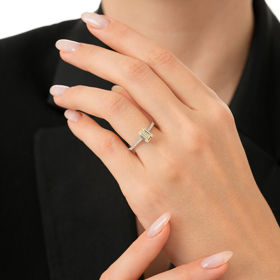 1,76 Carat Diamond Fancy Ring