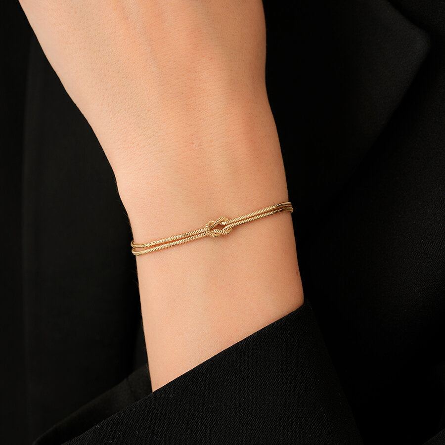 Gold Knot Bracelet
