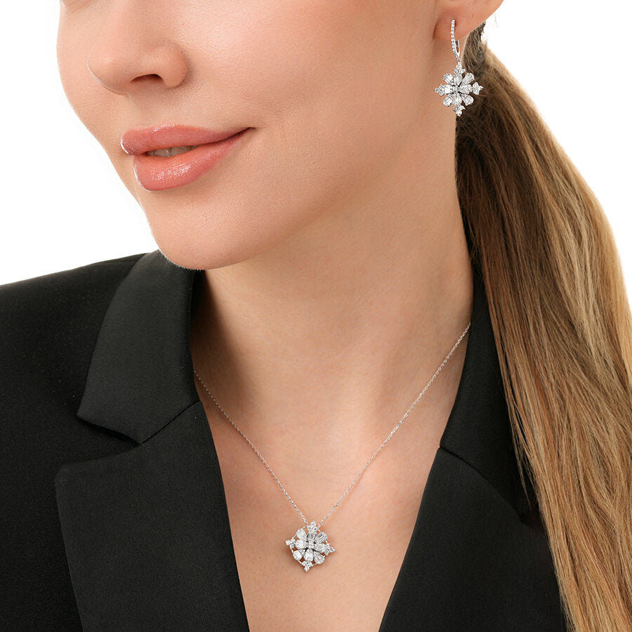 0.83 Carat Diamond Baguette Necklace